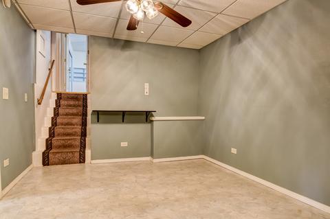 1301 Tyler Ln, Elgin, IL 60123 photo 17