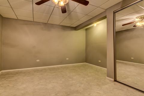 1301 Tyler Ln, Elgin, IL 60123 photo 20