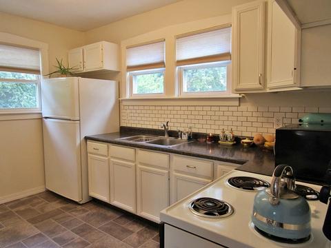 30 S Harrison St, Batavia, IL 60510 photo 8