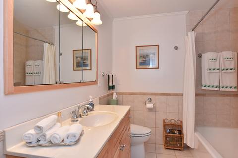 418 E Scranton Ave, Lake Bluff, IL 60044 photo 14