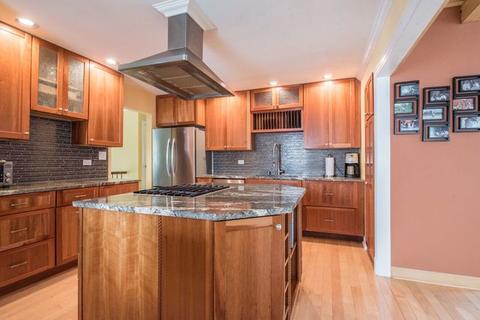 1550 Caldwell Ln, Hoffman Estates, IL 60169 photo 3