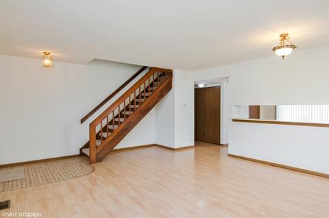 1301 Concord Dr, Elgin, IL 60120 photo 2