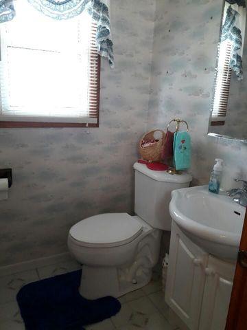 422 E 3rd St, Lockport, IL 60441 photo 15