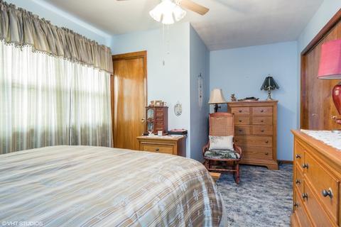 422 E 3rd St, Lockport, IL 60441 photo 11