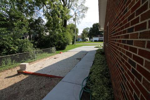 422 E 3rd St, Lockport, IL 60441 photo 6