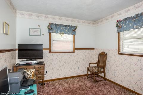 422 E 3rd St, Lockport, IL 60441 photo 13