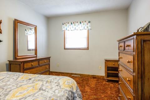 422 E 3rd St, Lockport, IL 60441 photo 12