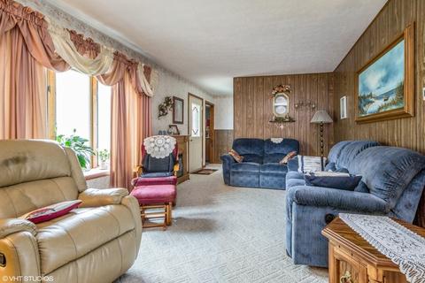 422 E 3rd St, Lockport, IL 60441 photo 7