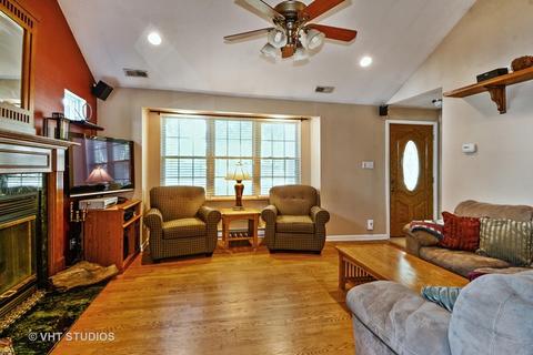 259 E Pierce St, Elburn, IL 60119 photo 3