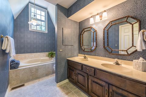 2056 Creekside Dr, Wheaton, IL 60189 photo 19