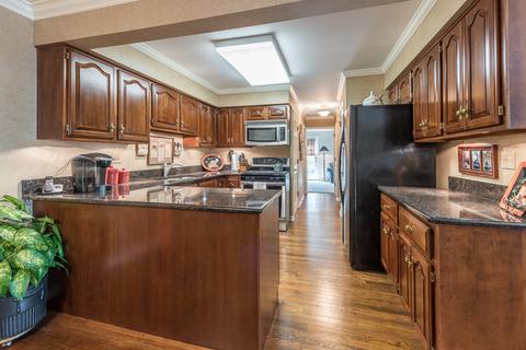 2056 Creekside Dr, Wheaton, IL 60189 photo 9