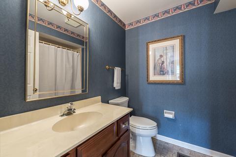 2056 Creekside Dr, Wheaton, IL 60189 photo 22