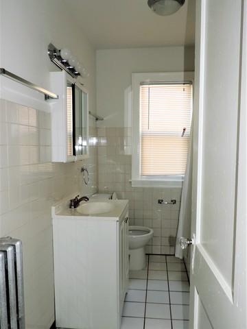 5669 S Artesian Ave, Chicago, IL 60629 photo 12