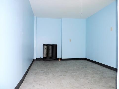 5669 S Artesian Ave, Chicago, IL 60629 photo 16