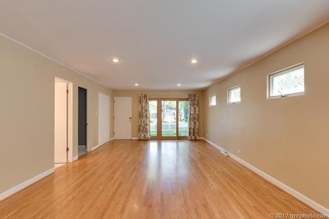 209 E Wilson St, Elmhurst, IL 60126 photo 14