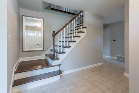 192 E Thompson Dr, Wheaton, IL 60189 photo 5