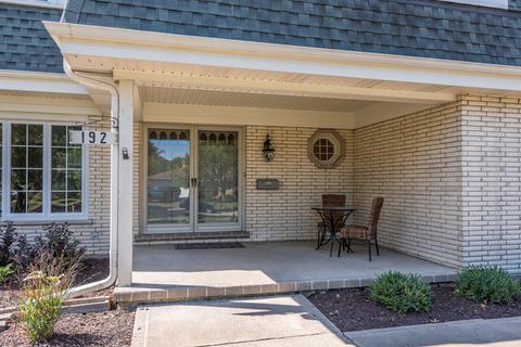 192 E Thompson Dr, Wheaton, IL 60189 photo 2