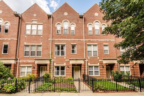 5220 S Berkeley Ave #C, Chicago, IL 60615 photo 1