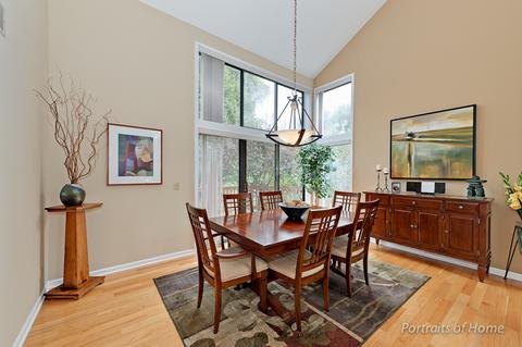 131 White Oak Dr, Wheaton, IL 60187 photo 4