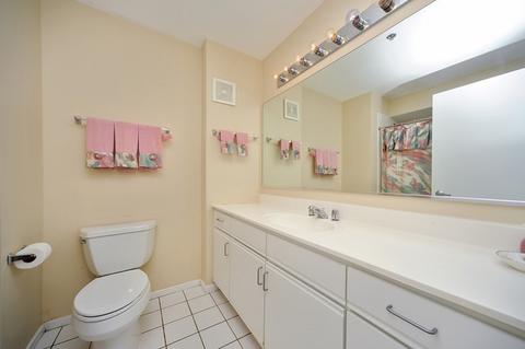 411 Kelburn Rd #226, Deerfield, IL 60015 photo 9