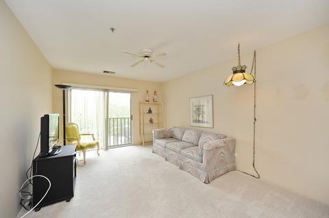 411 Kelburn Rd #226, Deerfield, IL 60015 photo 7