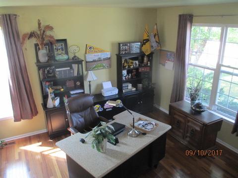 452 Willow Rd, Lakemoor, IL 60051 photo 3