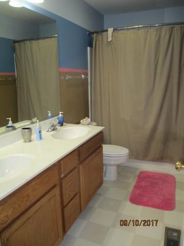 452 Willow Rd, Lakemoor, IL 60051 photo 18
