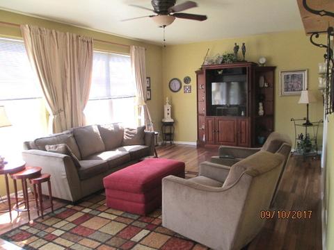 452 Willow Rd, Lakemoor, IL 60051 photo 7