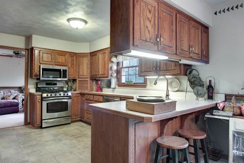 11844 S Gate Rd, Roscoe, IL 61073 photo 10