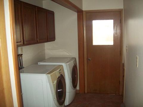 308 S Main St, Walnut, IL 61376 photo 6