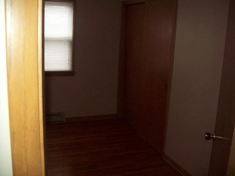 308 S Main St, Walnut, IL 61376 photo 8