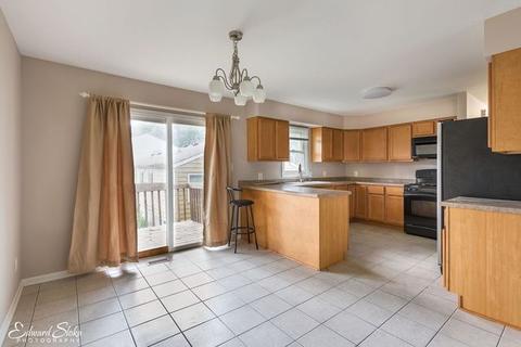 4805 Willow Ln, Mchenry, IL 60050 photo 3