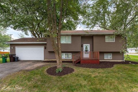 4805 Willow Ln, Mchenry, IL 60050 photo 1