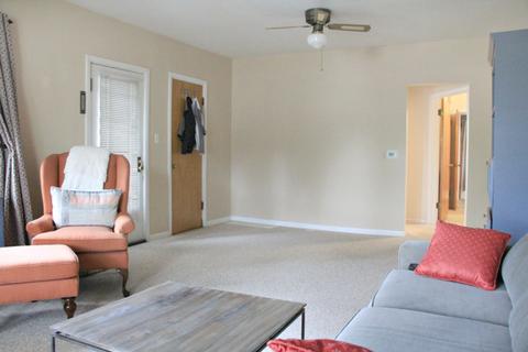 304 E Illinois St, Wheaton, IL 60187 photo 2