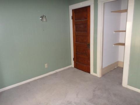 473 Jackson St, Aurora, IL 60505 photo 8