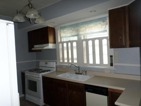473 Jackson St, Aurora, IL 60505 photo 6