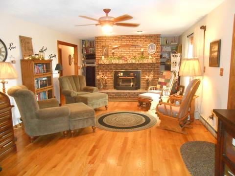 2810 Benson Rd, Morris, IL 60450 photo 7