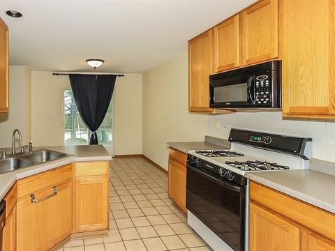2468 Amber Ln, Elgin, IL 60123 photo 7