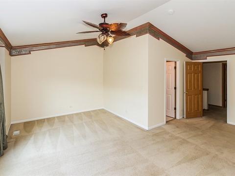 2468 Amber Ln, Elgin, IL 60123 photo 11
