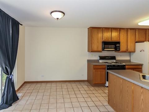 2468 Amber Ln, Elgin, IL 60123 photo 8