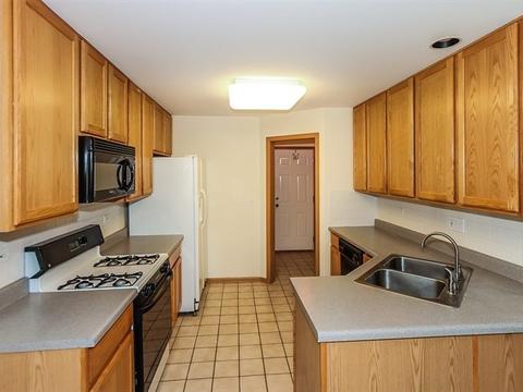 2468 Amber Ln, Elgin, IL 60123 photo 5