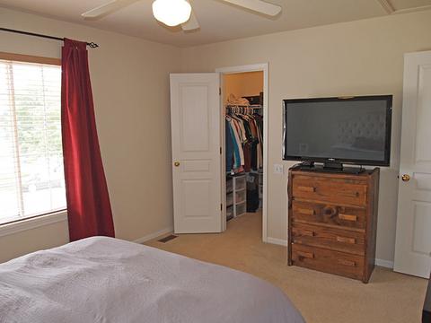 410 Persimmon Ln, Bartlett, IL 60103 photo 15