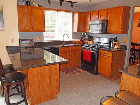410 Persimmon Ln, Bartlett, IL 60103 photo 7