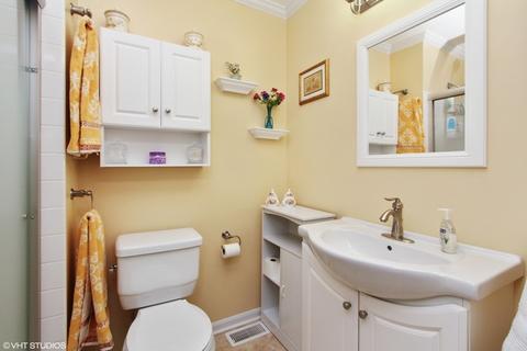 436 Hampton St, Cary, IL 60013 photo 10