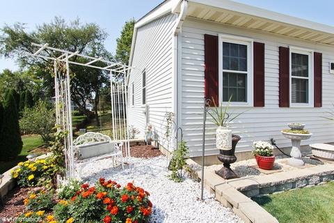 436 Hampton St, Cary, IL 60013 photo 2