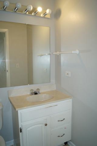 443 Pacific Ct, Wheeling, IL 60090 photo 6