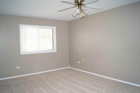 443 Pacific Ct, Wheeling, IL 60090 photo 8