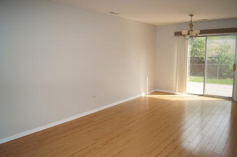 443 Pacific Ct, Wheeling, IL 60090 photo 5