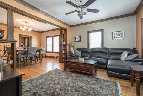 735 E Main St, Morris, IL 60450 photo 3
