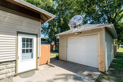 735 E Main St, Morris, IL 60450 photo 16